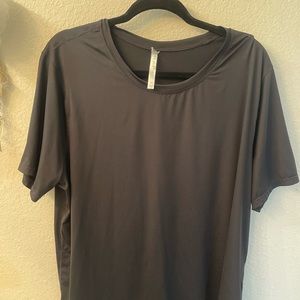Fabletics 1X workout shirt dry fit